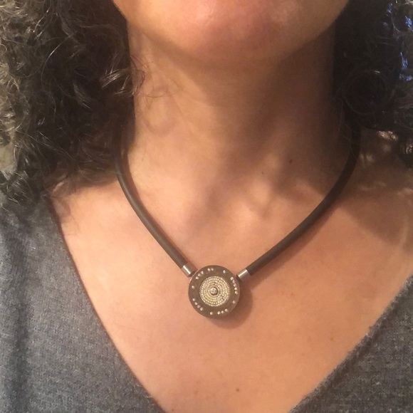 Jewelry - RARE Pendant Pendant Necklace πβ¦οΈπ Jewelry - RARE Pendant Pendant Necklace πβ¦οΈπ